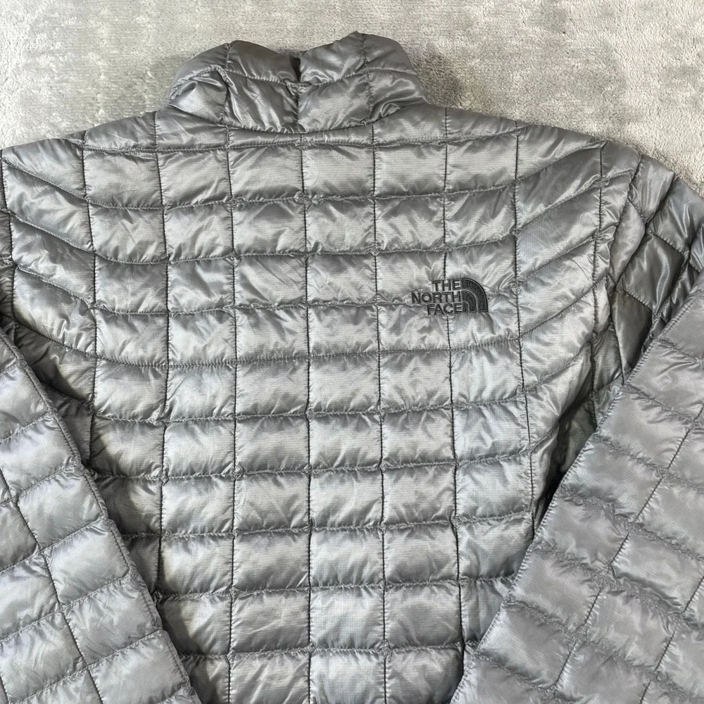 The North Face ThermoBall Jacket Mens Large Gray Puffer Packable Pockets Light‎